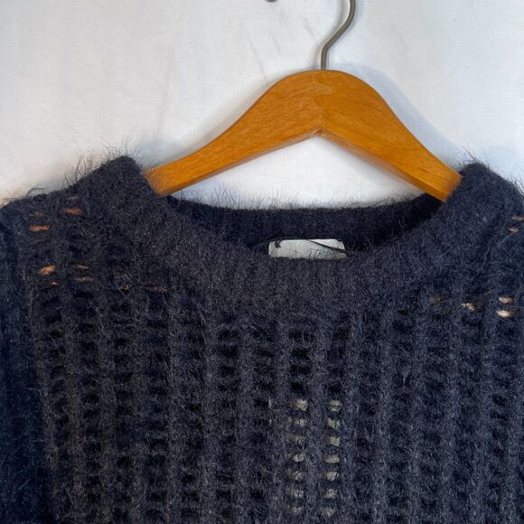 Universal Thread NWT Black Fuzzy Open Weave Sweater Neutral Grunge Size MD - Picture 3 of 10